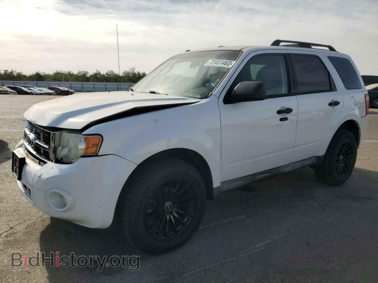 Фотография 1FMCU0D7XAKC51263 - FORD ESCAPE 2010
