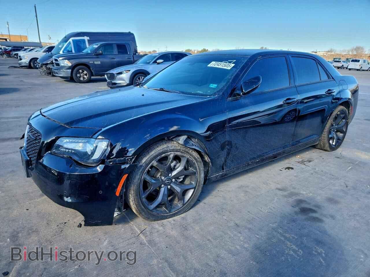 Photo 2C3CCABG5PH620437 - CHRYSLER 300 2023