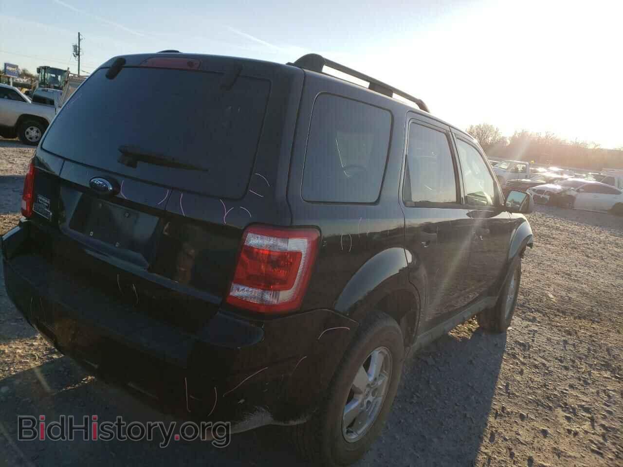2009 FORD ESCAPE - VIN: 1FMCU03759KC24971 - Фото 3