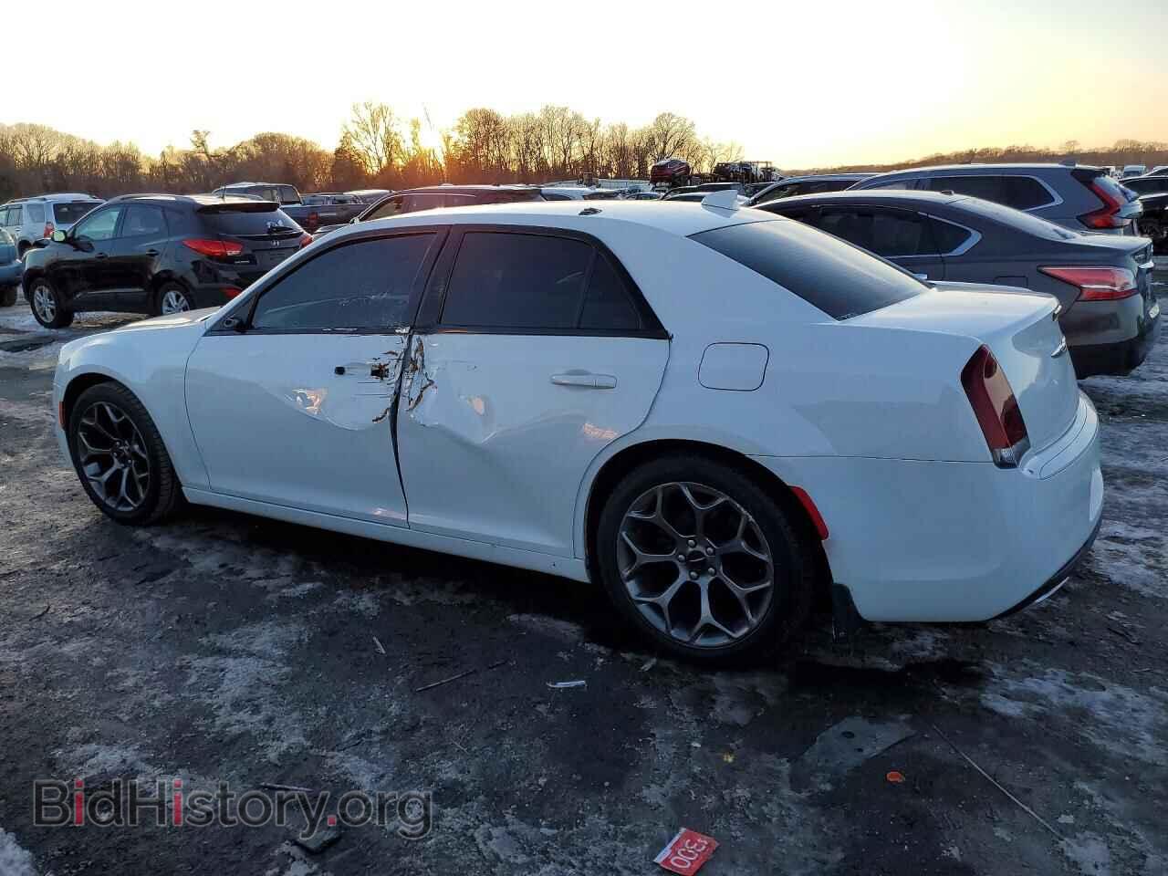 2016 CHRYSLER 300 - VIN: 2C3CCABG3GH135116 - Фото 2