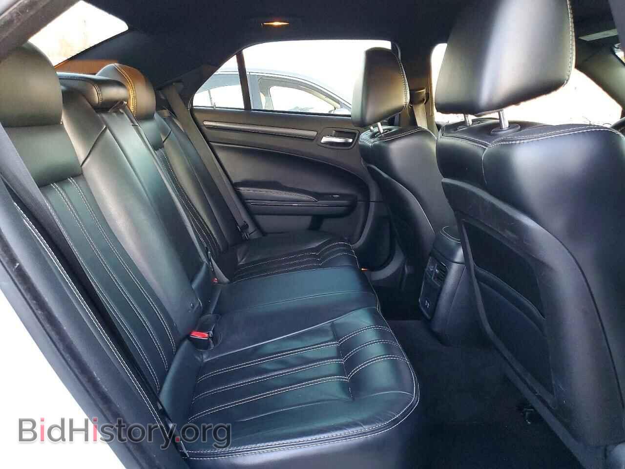2016 CHRYSLER 300 - VIN: 2C3CCABG3GH135116 - Фото 10