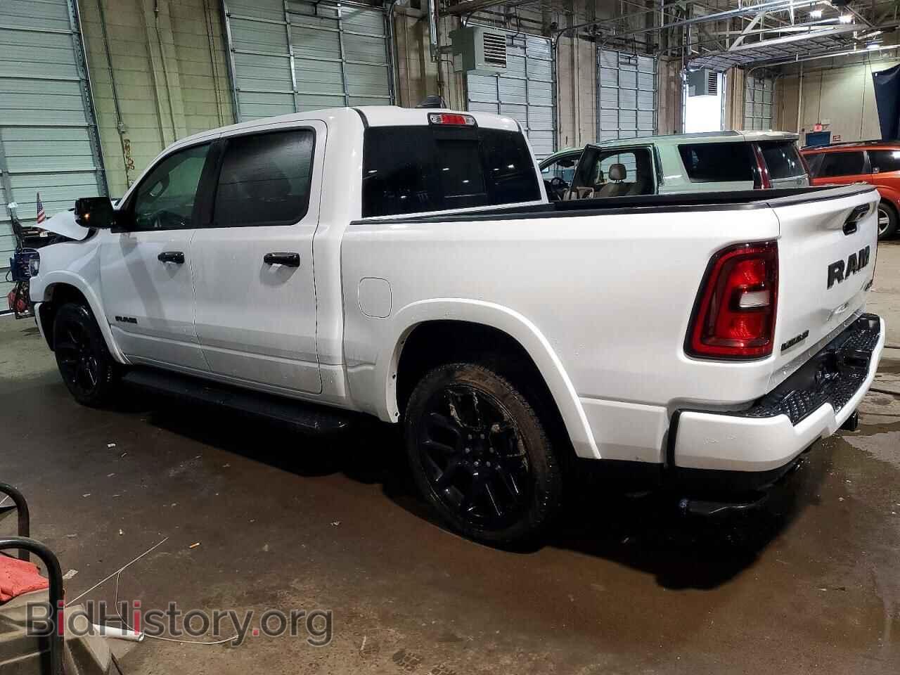 2025 RAM 1500 - VIN: 1C6SRFJP9SN726899 - Фото 2