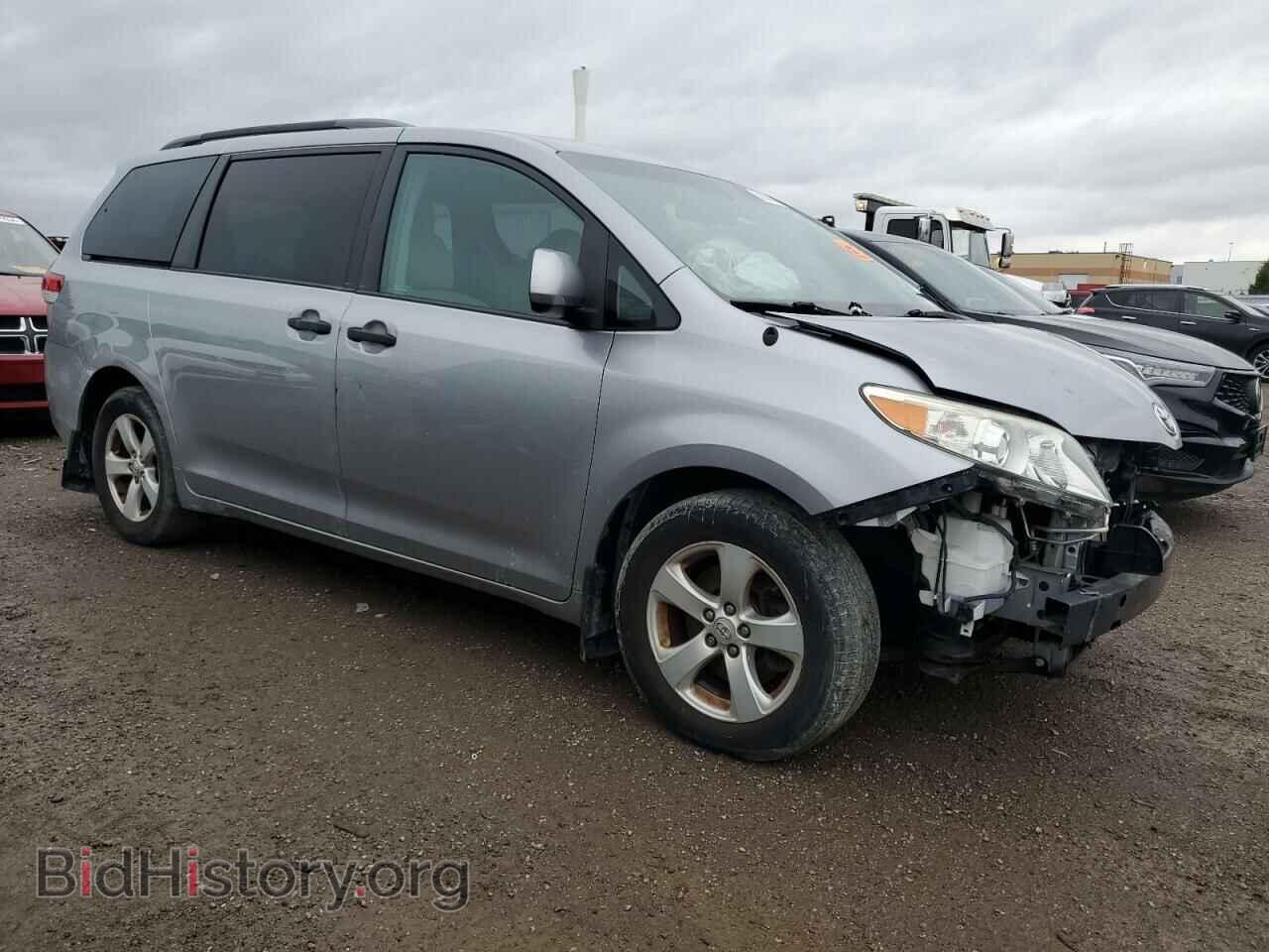 2011 TOYOTA All Models - VIN: 5TDZK3DCXBS099868 - Фото 4