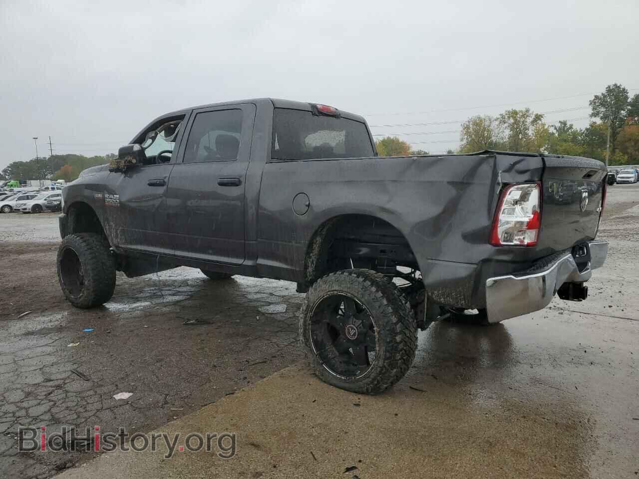 2018 RAM All Models - VIN: 3C6UR5CJ2JG332177 - Photo 2