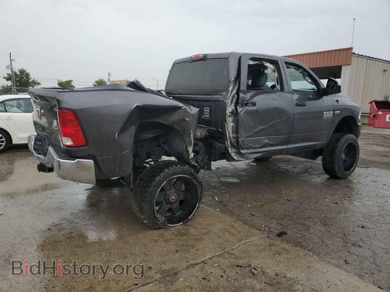 2018 RAM All Models - VIN: 3C6UR5CJ2JG332177 - Photo 3