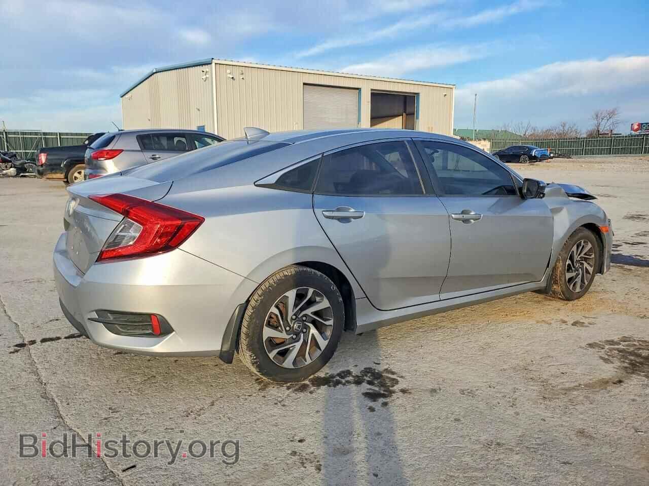 2017 HONDA CIVIC - VIN: 19XFC2F7XHE005033 - Фото 3