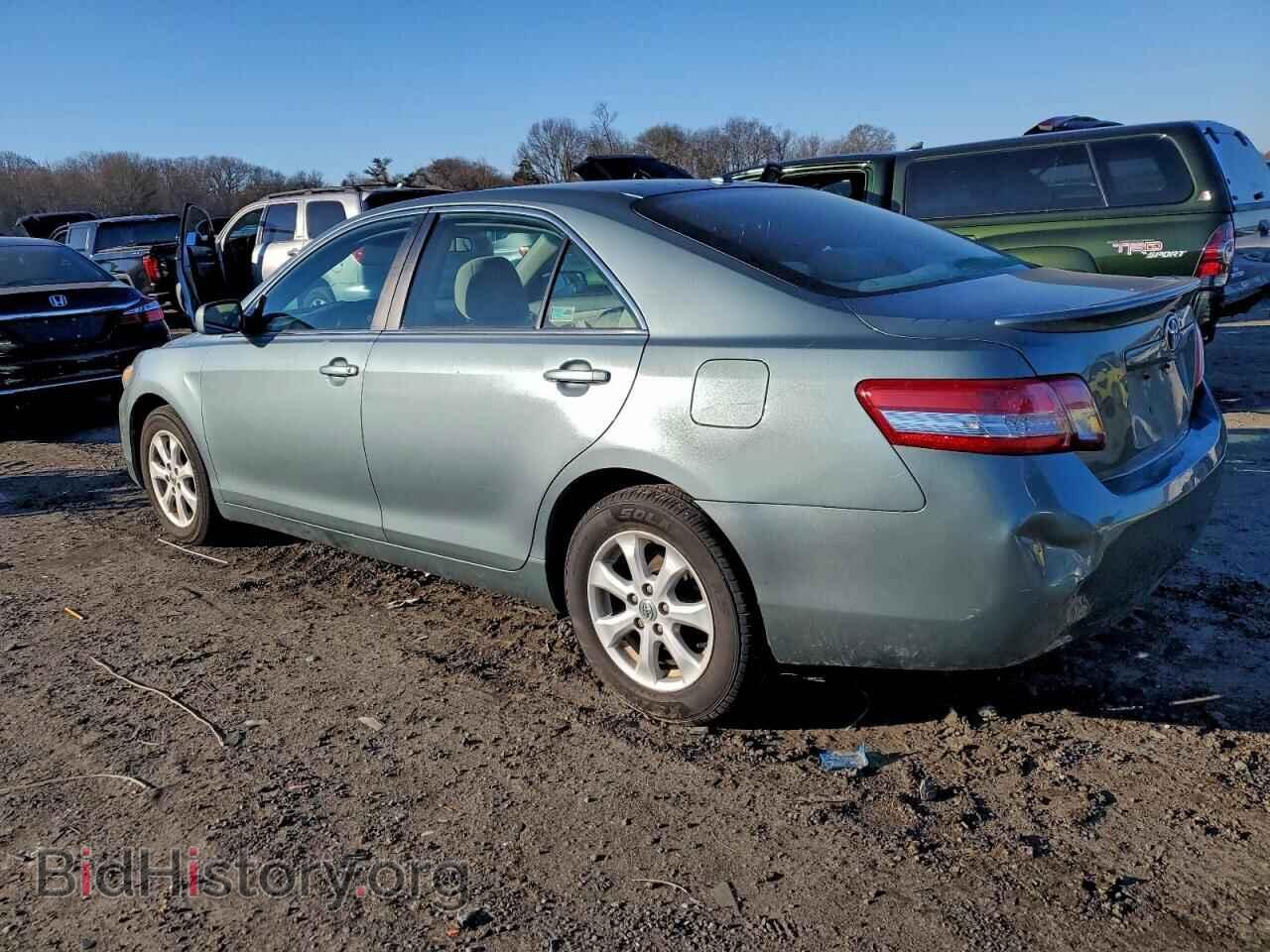 2011 TOYOTA CAMRY - VIN: 4T1BF3EK1BU761663 - Photo 2