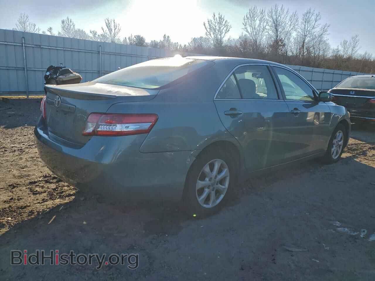 2011 TOYOTA CAMRY - VIN: 4T1BF3EK1BU761663 - Photo 3