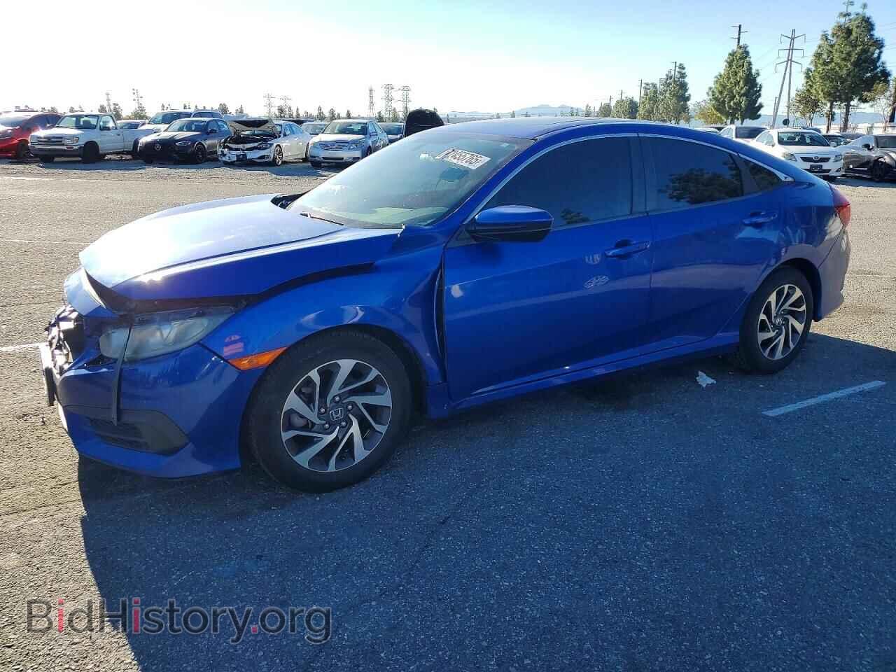 Photo 2HGFC2F71JH535404 - HONDA CIVIC 2018