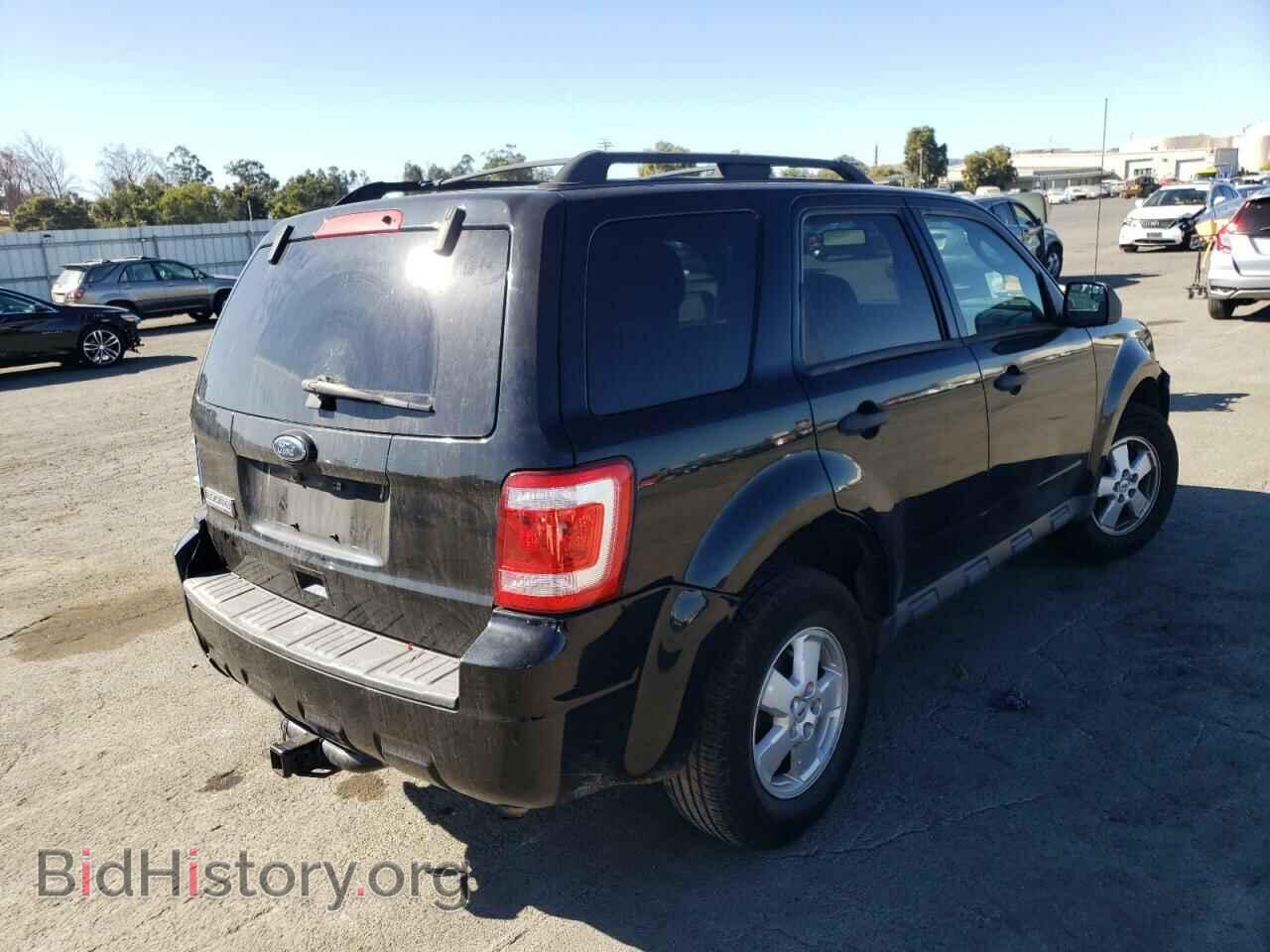 2010 FORD ESCAPE - VIN: 1FMCU0D75AKB01223 - Фото 3