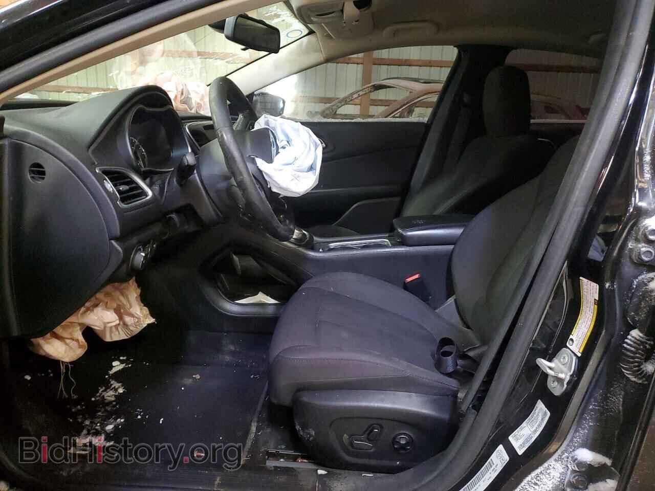 2016 CHRYSLER 200 - VIN: 1C3CCCAB8GN140143 - Photo 7