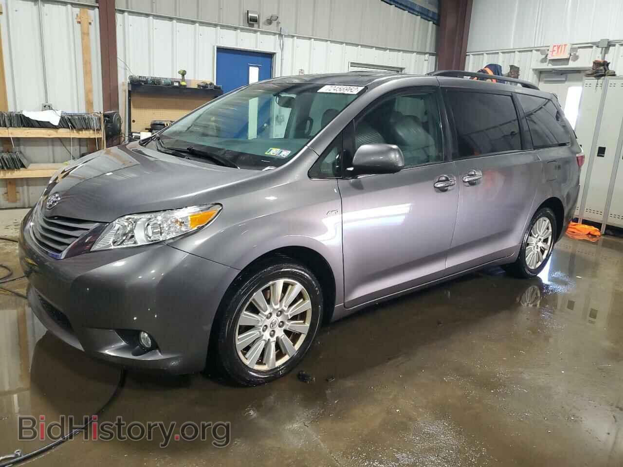 Фотография 5TDDZ3DC2HS174402 - TOYOTA SIENNA 2017