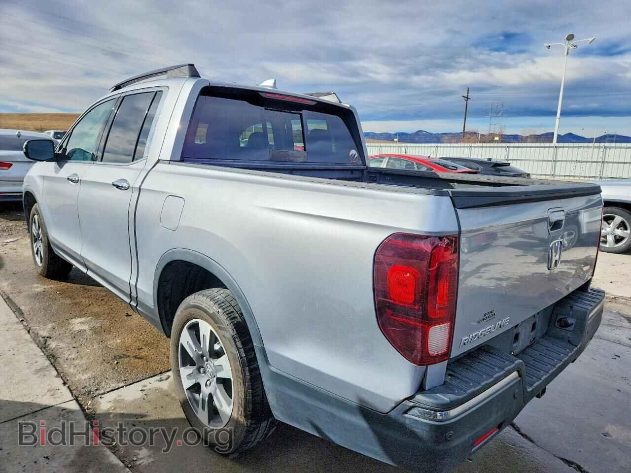 2017 HONDA RIDGELINE - VIN: 5FPYK3F7XHB006069 - Фото 2