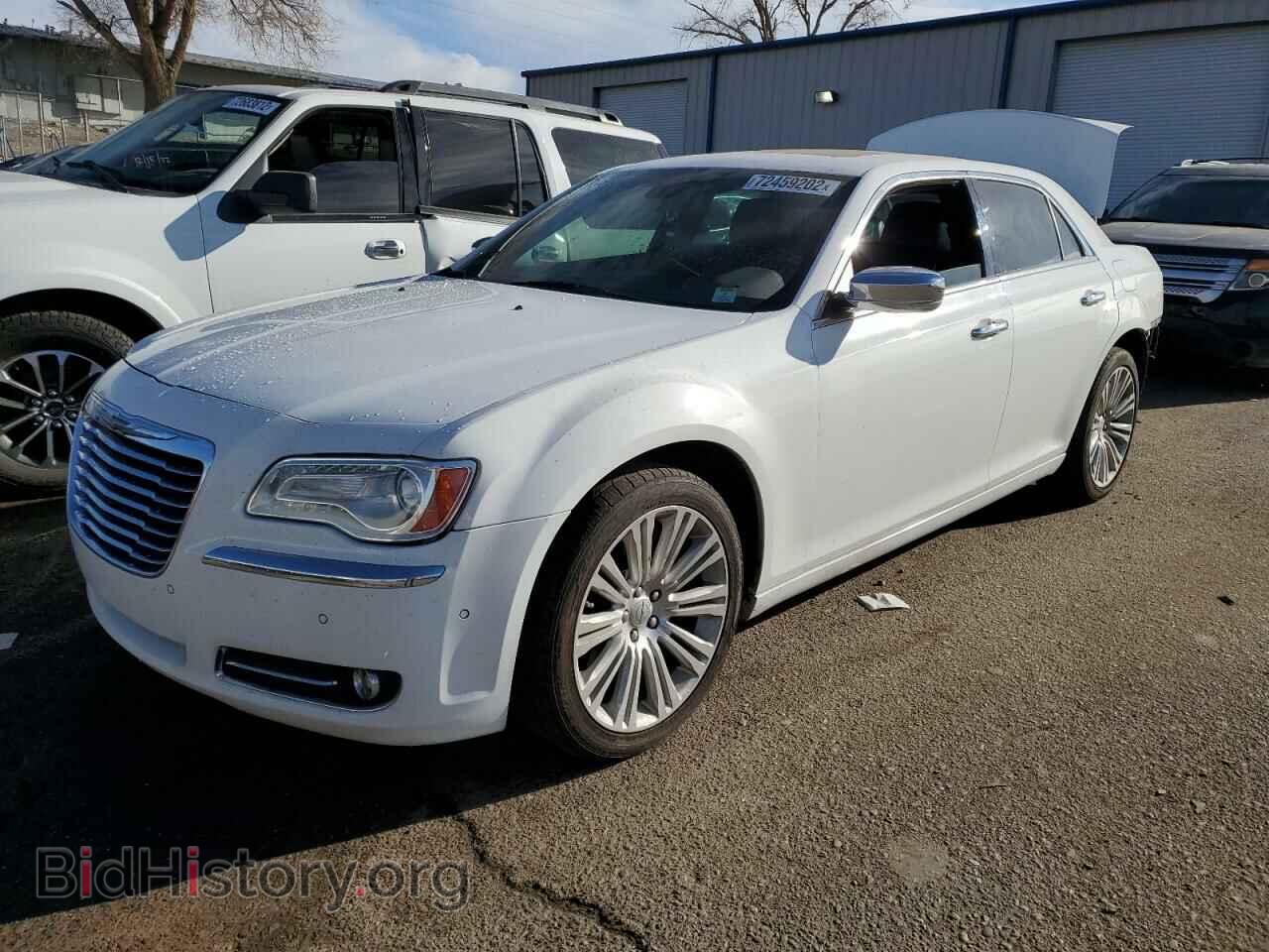 Photo 2C3CA6CT4BH522989 - CHRYSLER 300 2011