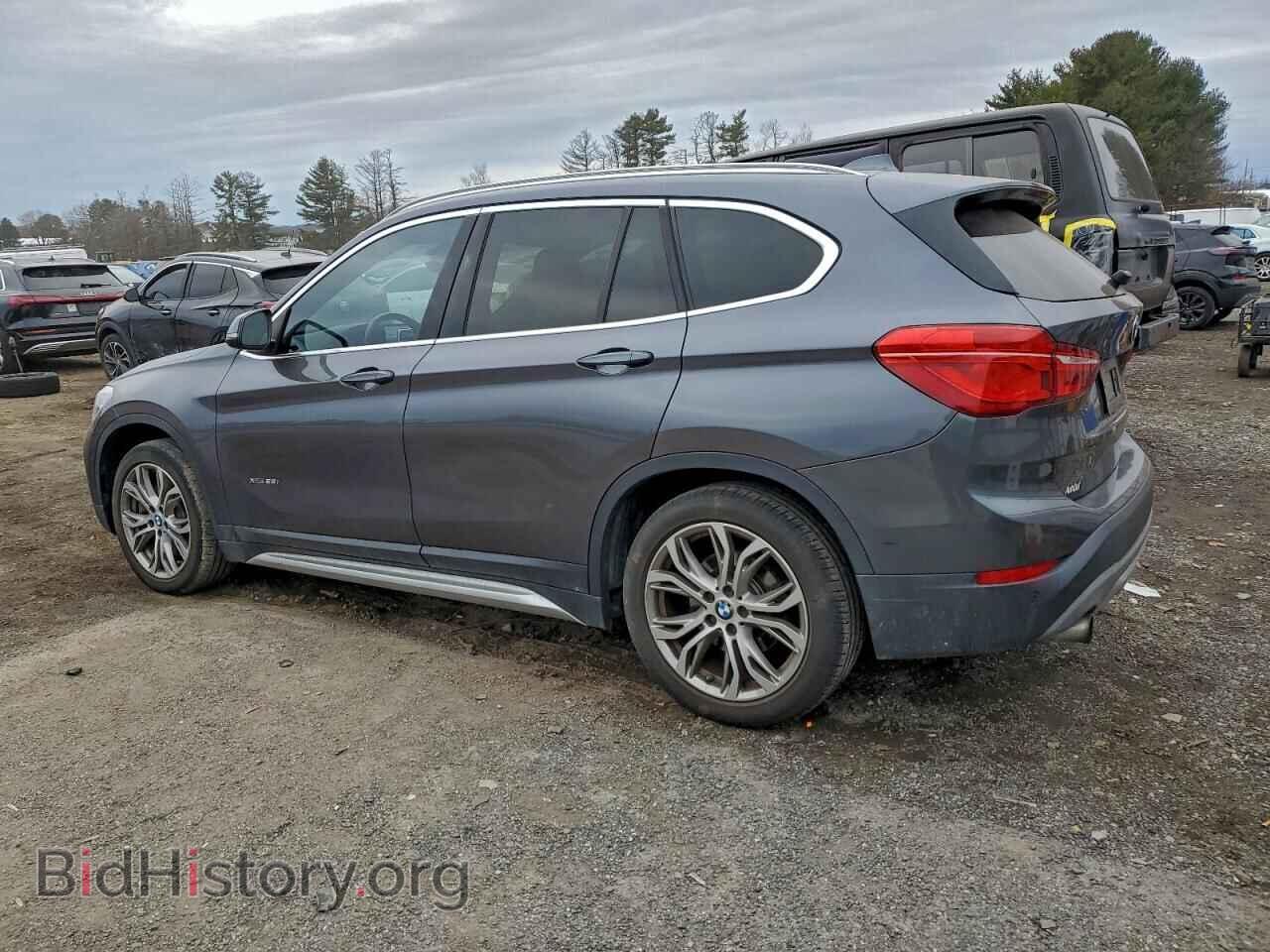 2017 BMW X1 - VIN: WBXHT3Z35H4A57300 - Фото 2
