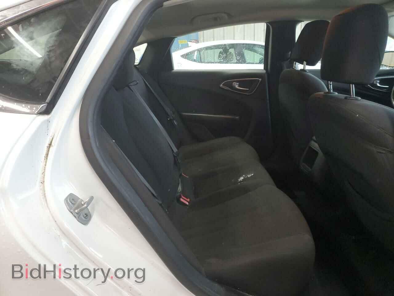 2015 CHRYSLER 200 - VIN: 1C3CCCAB7FN695504 - Фото 10