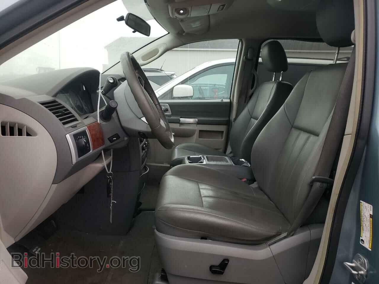 2008 CHRYSLER MINIVAN - VIN: 2A8HR54P98R828068 - Фото 7