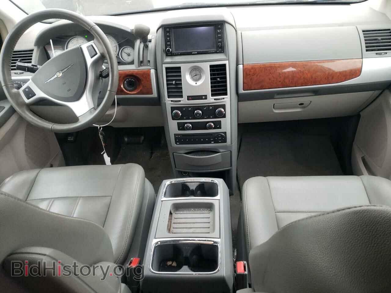 2008 CHRYSLER MINIVAN - VIN: 2A8HR54P98R828068 - Фото 8