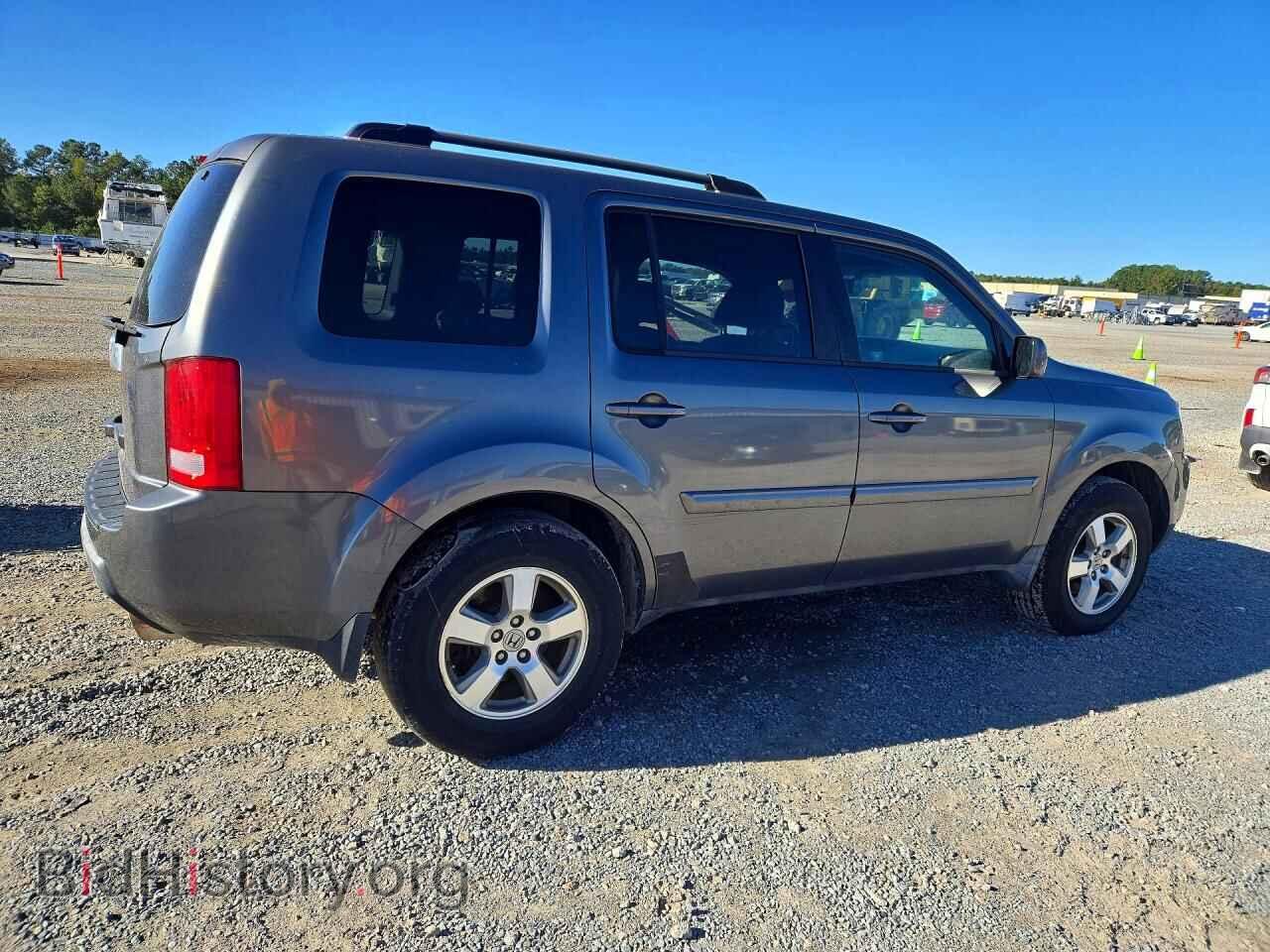 2011 Honda PILOT (VIN 5FNYF3H52BB032889) — photo 3 of 13