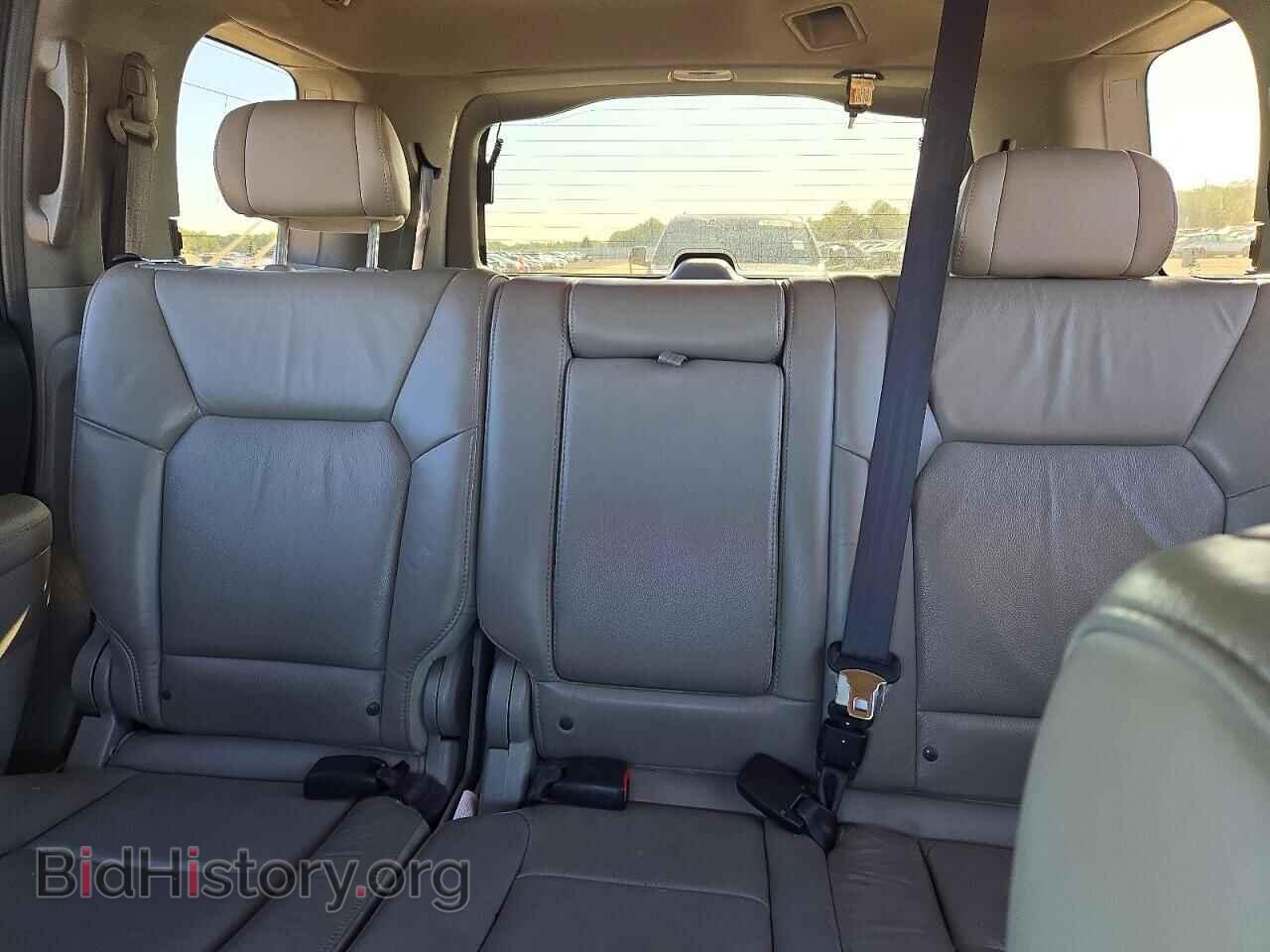 2011 Honda PILOT (VIN 5FNYF3H52BB032889) — photo 10 of 13