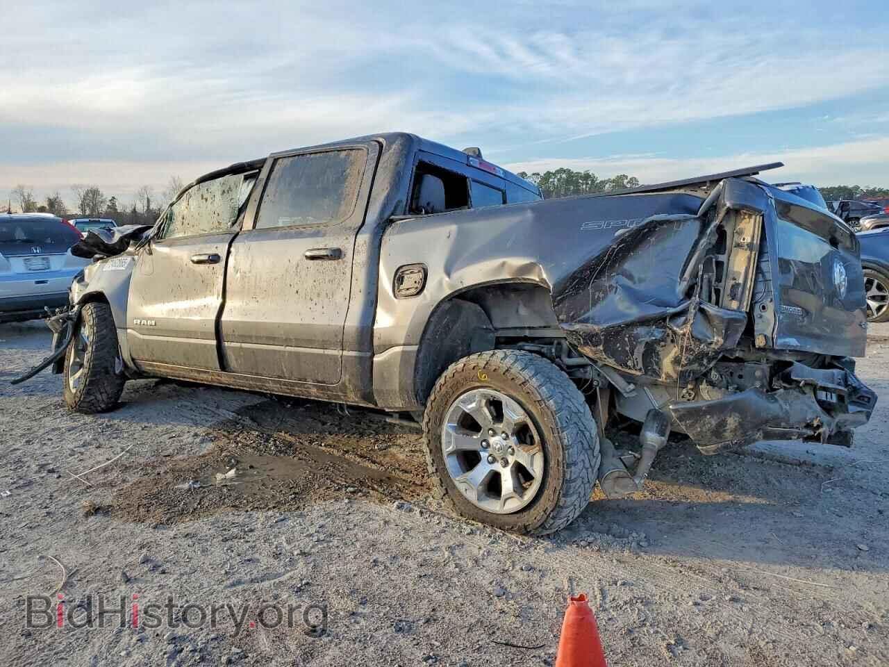 2021 RAM 1500 - VIN: 1C6SRFFTXMN649601 - Фото 2