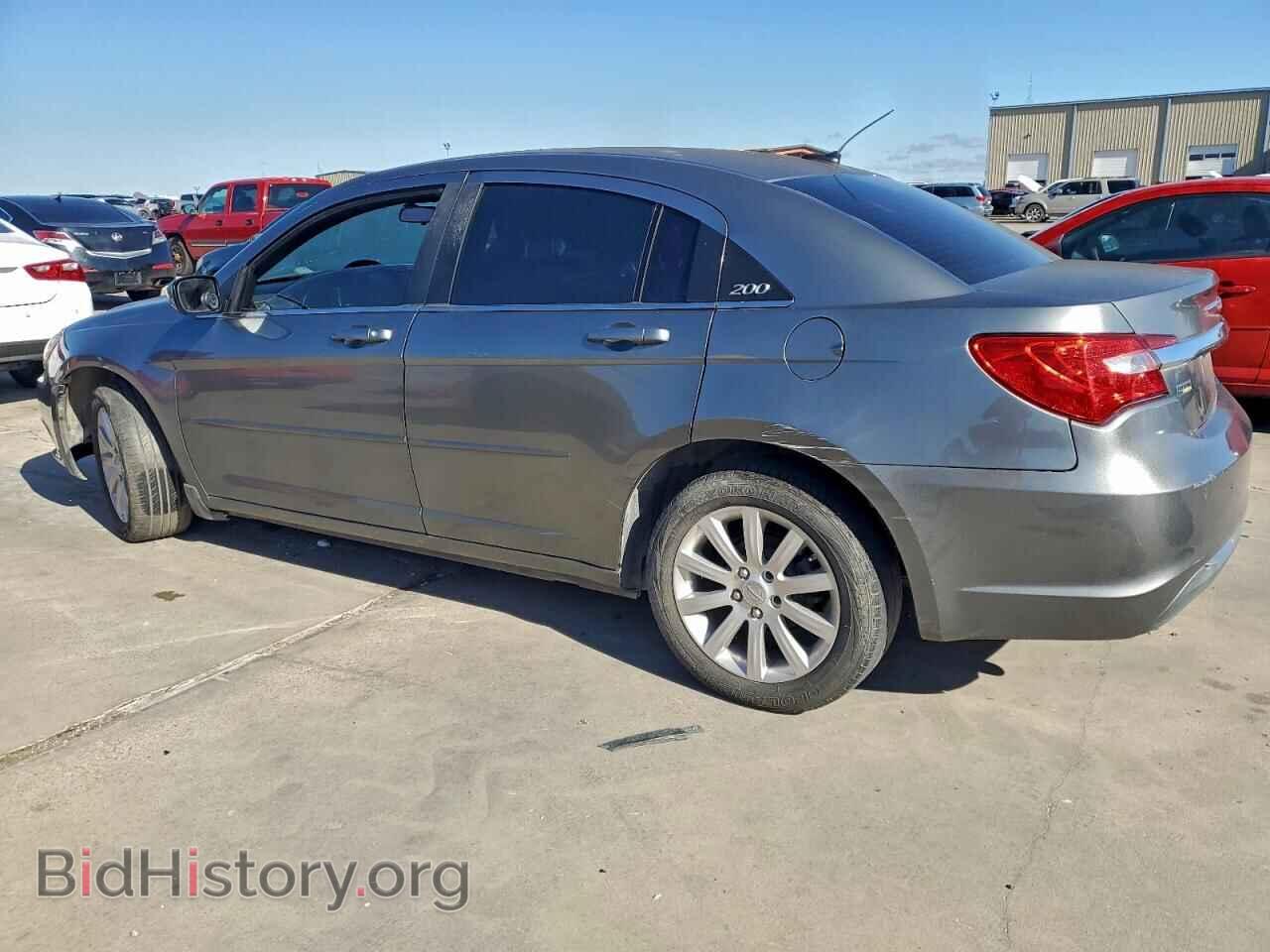 2012 CHRYSLER 200 - VIN: 1C3CCBBG3CN130733 - Фото 2