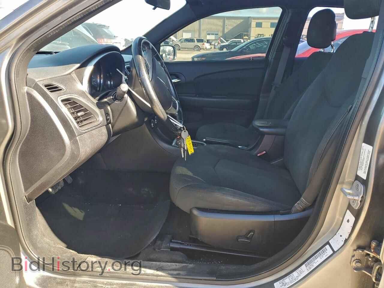 2012 CHRYSLER 200 - VIN: 1C3CCBBG3CN130733 - Фото 7