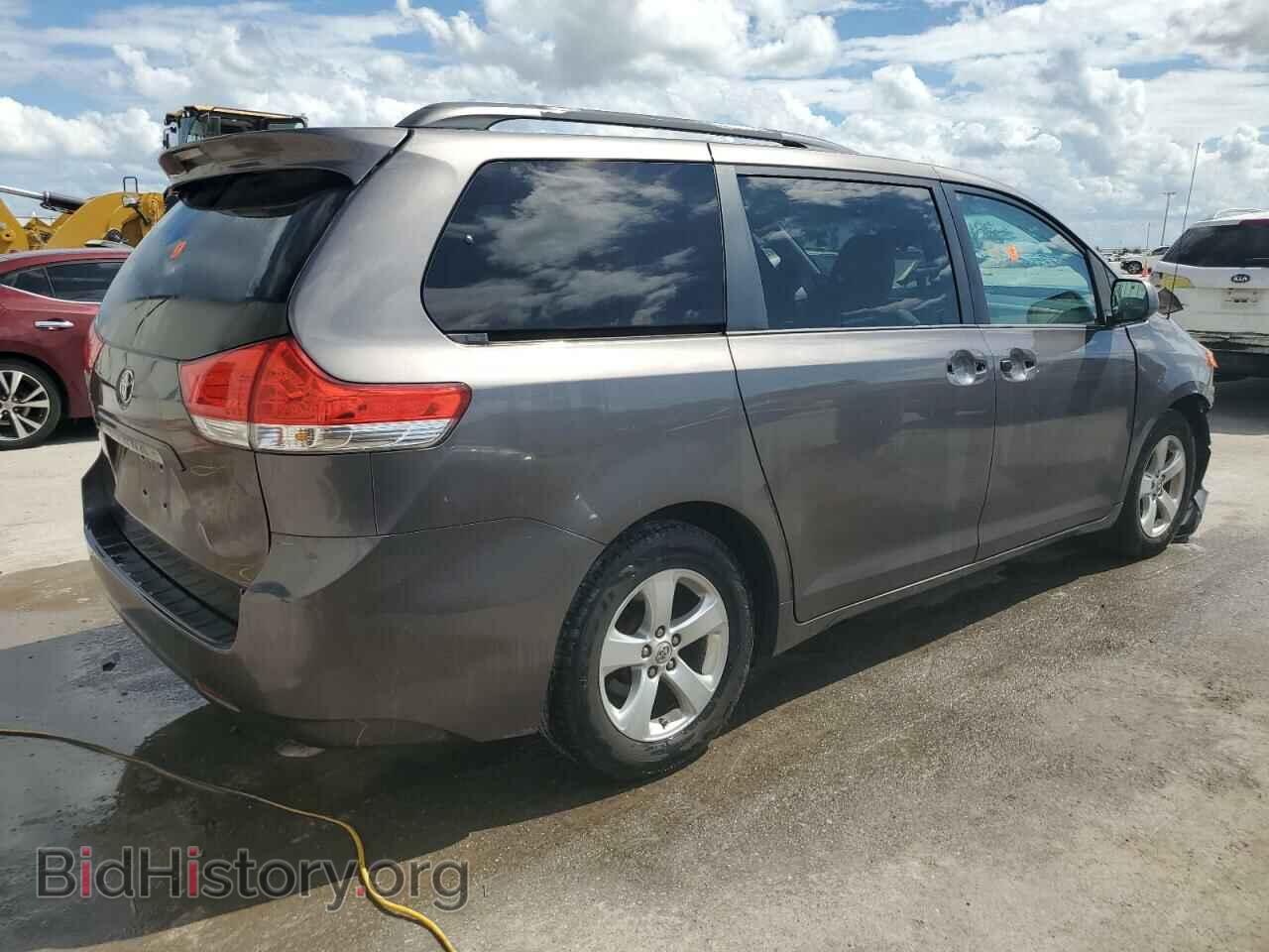 2012 TOYOTA All Models - VIN: 5TDKK3DC6CS210659 - Фото 3