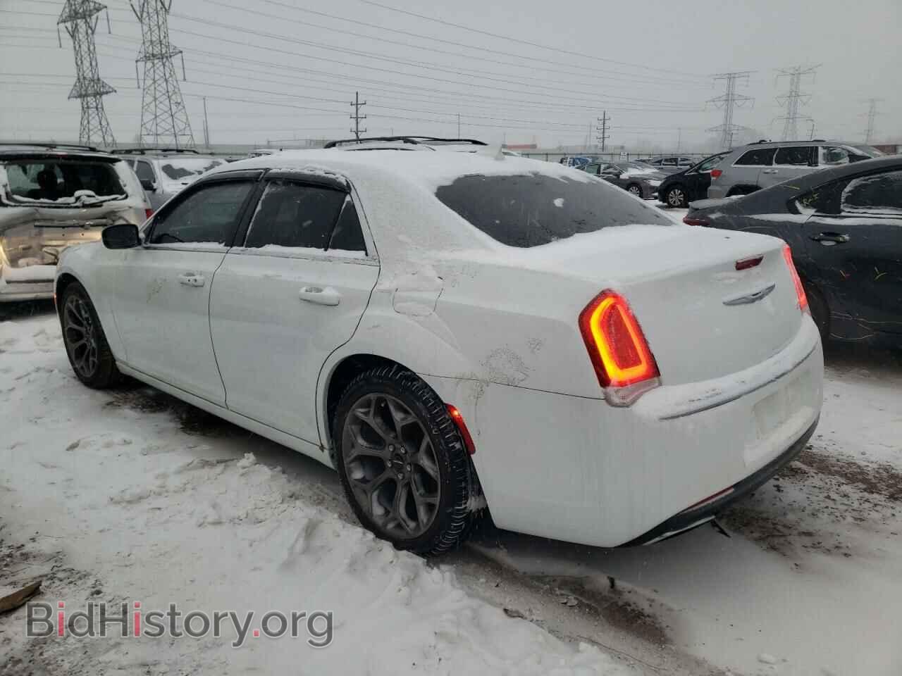 2015 CHRYSLER 300 - VIN: 2C3CCAAG3FH818241 - Фото 2