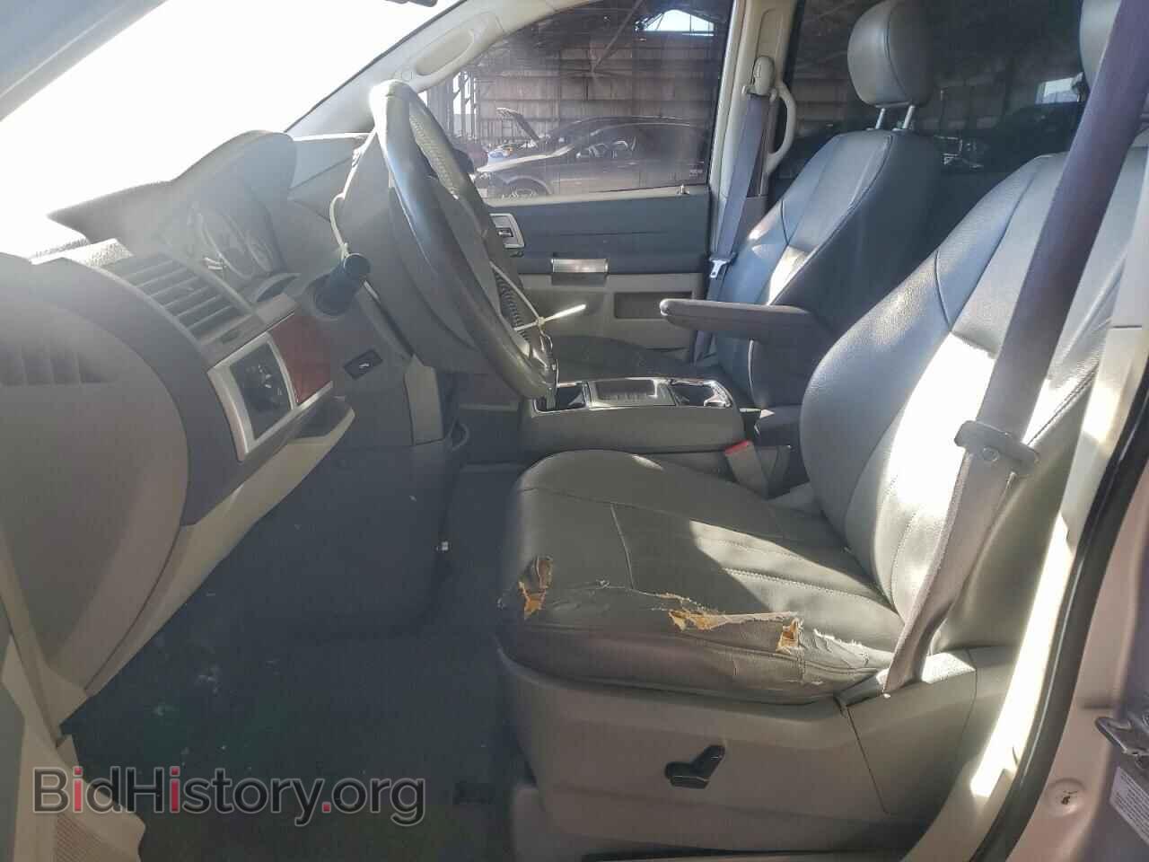 2008 CHRYSLER MINIVAN - VIN: 2A8HR54P18R110871 - Фото 7