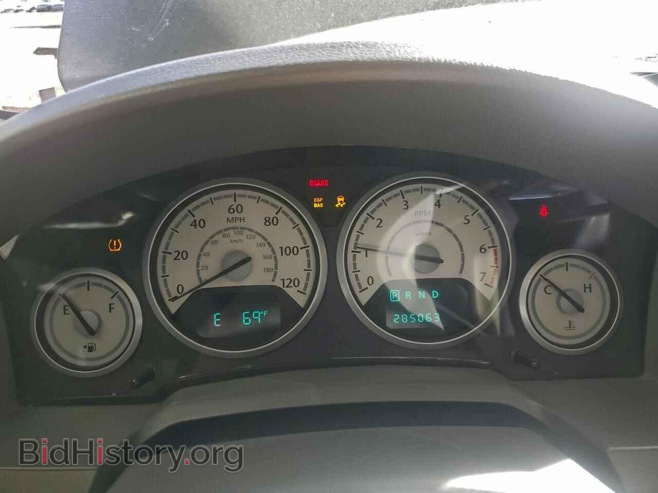 2008 CHRYSLER MINIVAN - VIN: 2A8HR54P18R110871 - Фото 9