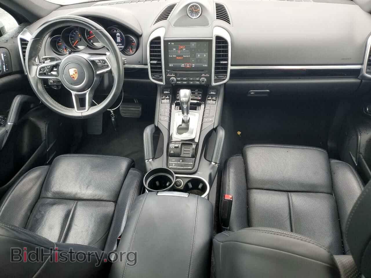 2017 PORSCHE CAYENNE - VIN: WP1AA2A22HKA85130 - Photo 8