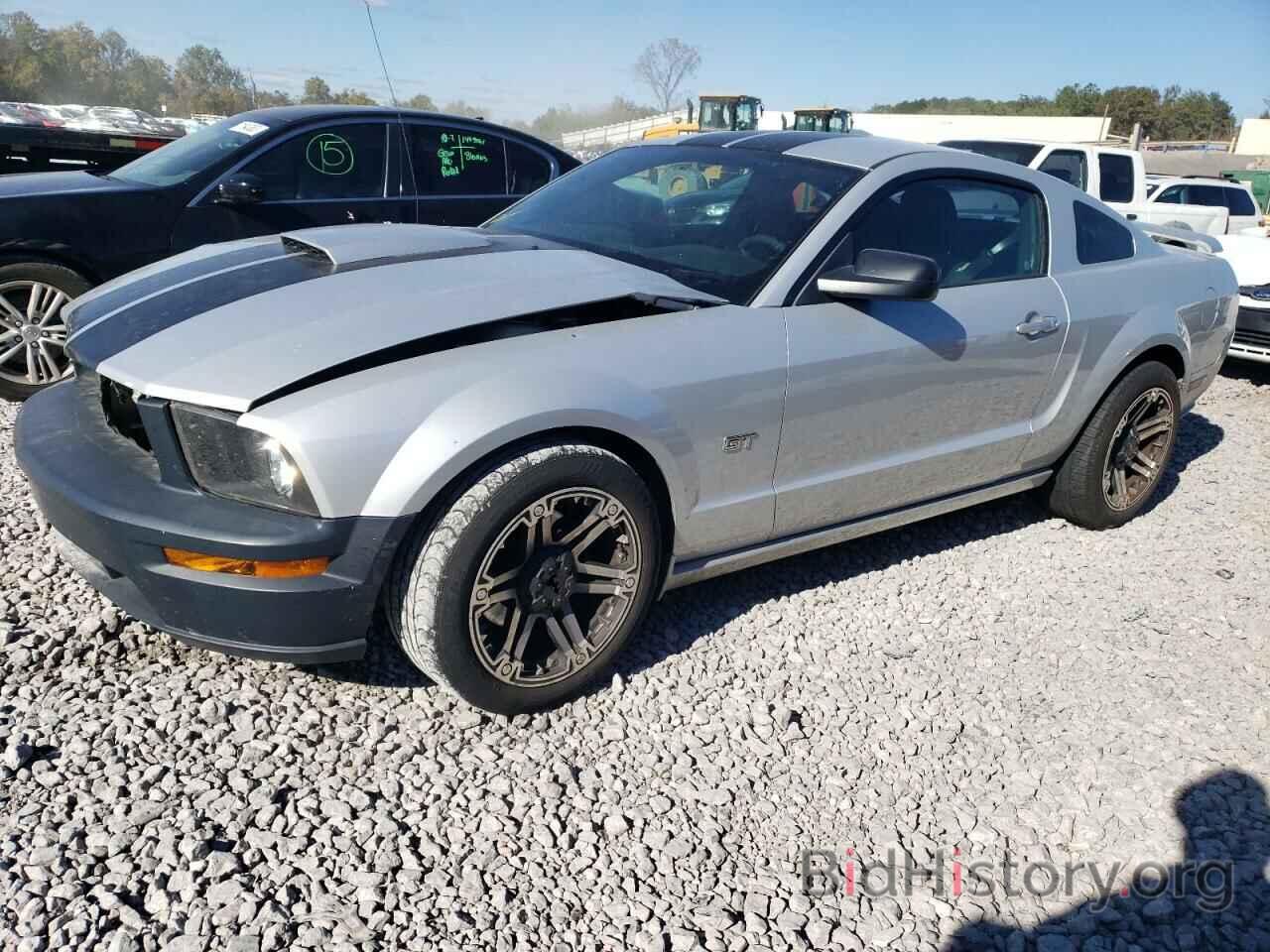 Photo 1ZVHT82H185159049 - FORD MUSTANG 2008