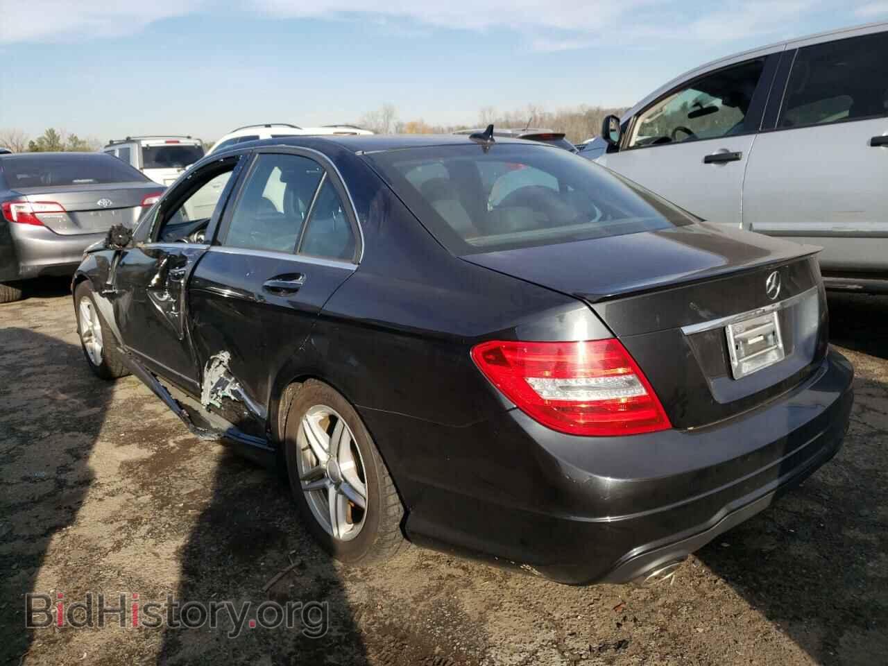 2012 MERCEDES-BENZ C-CLASS - VIN: WDDGF5HB4CA711267 - Фото 2
