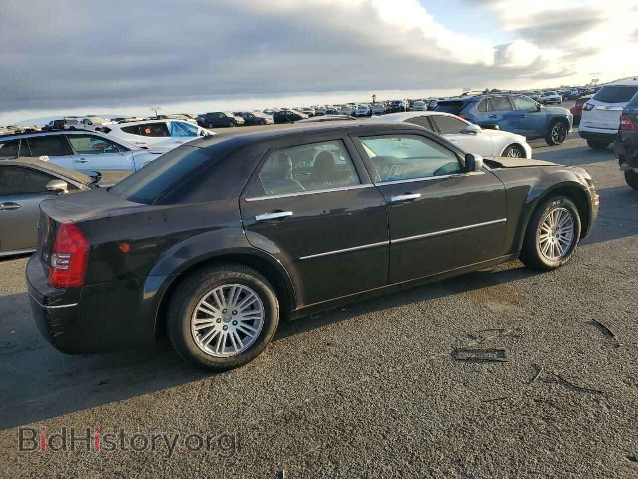 2010 CHRYSLER 300 - VIN: 2C3CA5CV4AH234674 - Фото 3