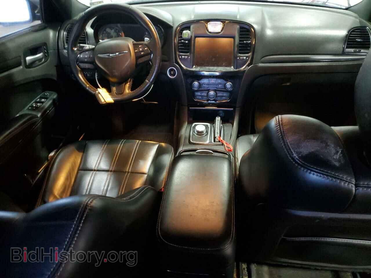 2016 CHRYSLER 300 - VIN: 2C3CCABG3GH216830 - Фото 8