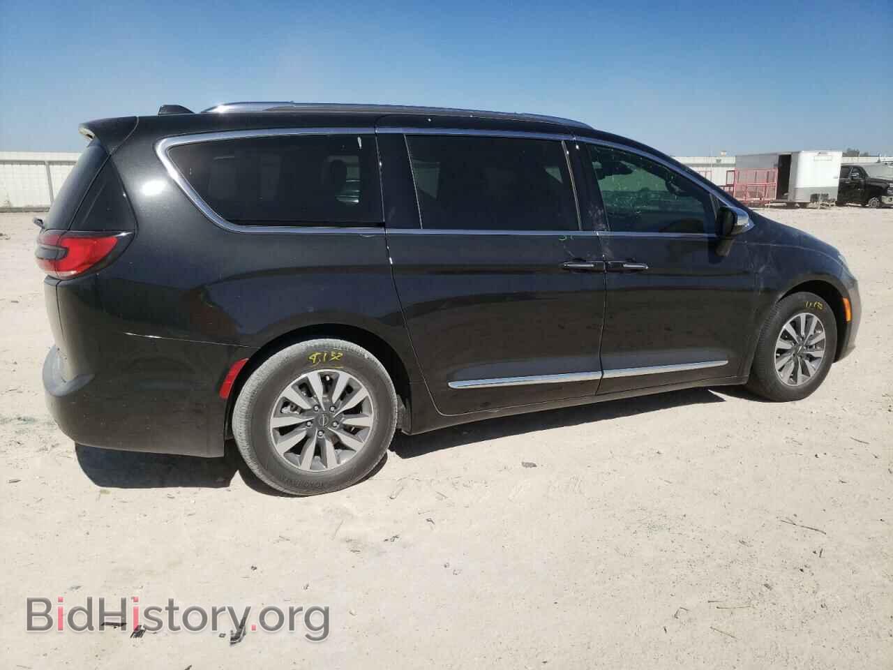 2021 CHRYSLER PACIFICA - VIN: 2C4RC1S74MR550361 - Фото 3