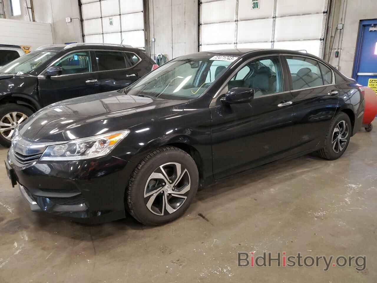 Photo 1HGCR2F37HA204463 - HONDA ACCORD 2017