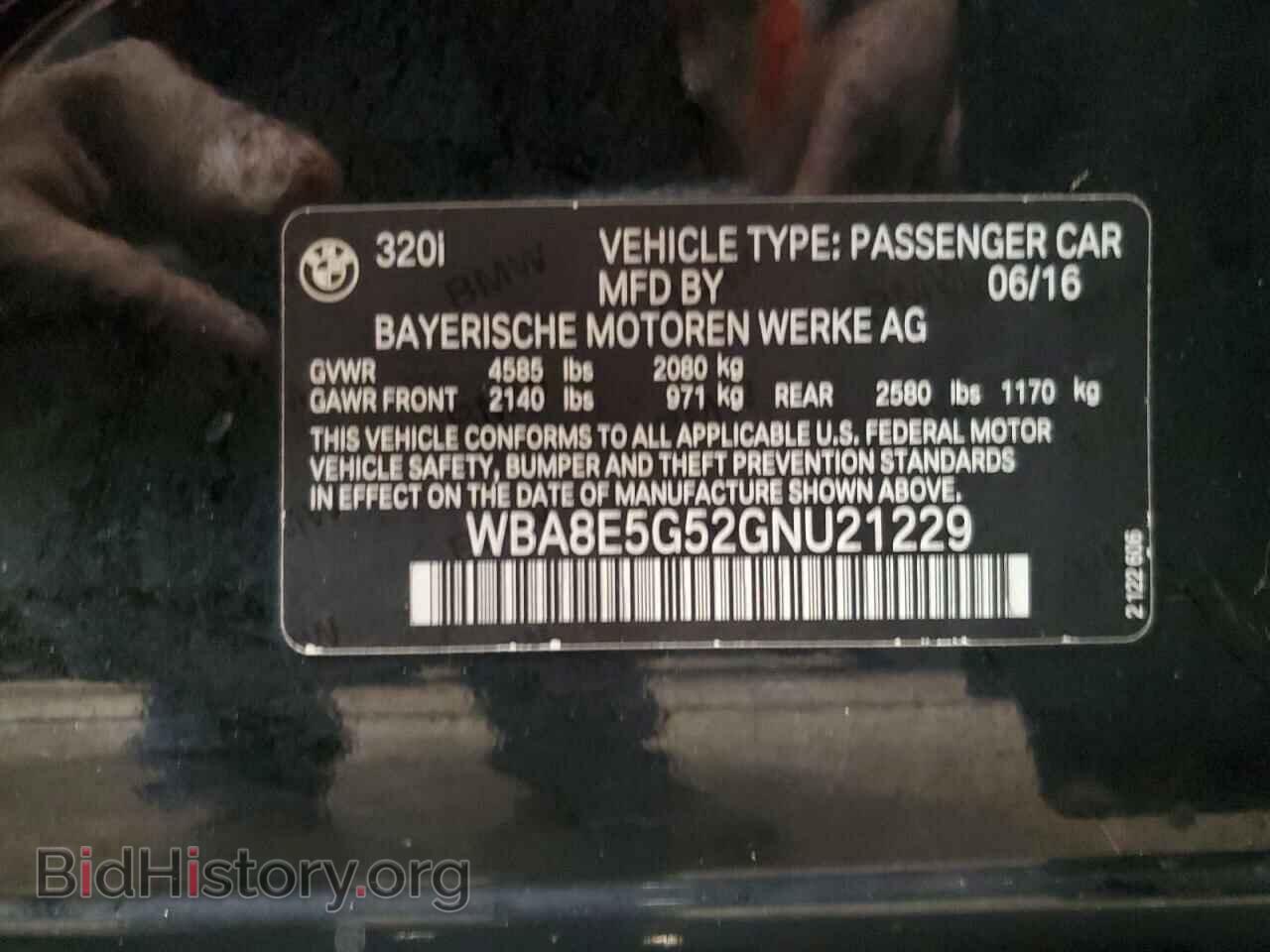 2016 BMW 3 SERIES - VIN: WBA8E5G52GNU21229 - Фото 12