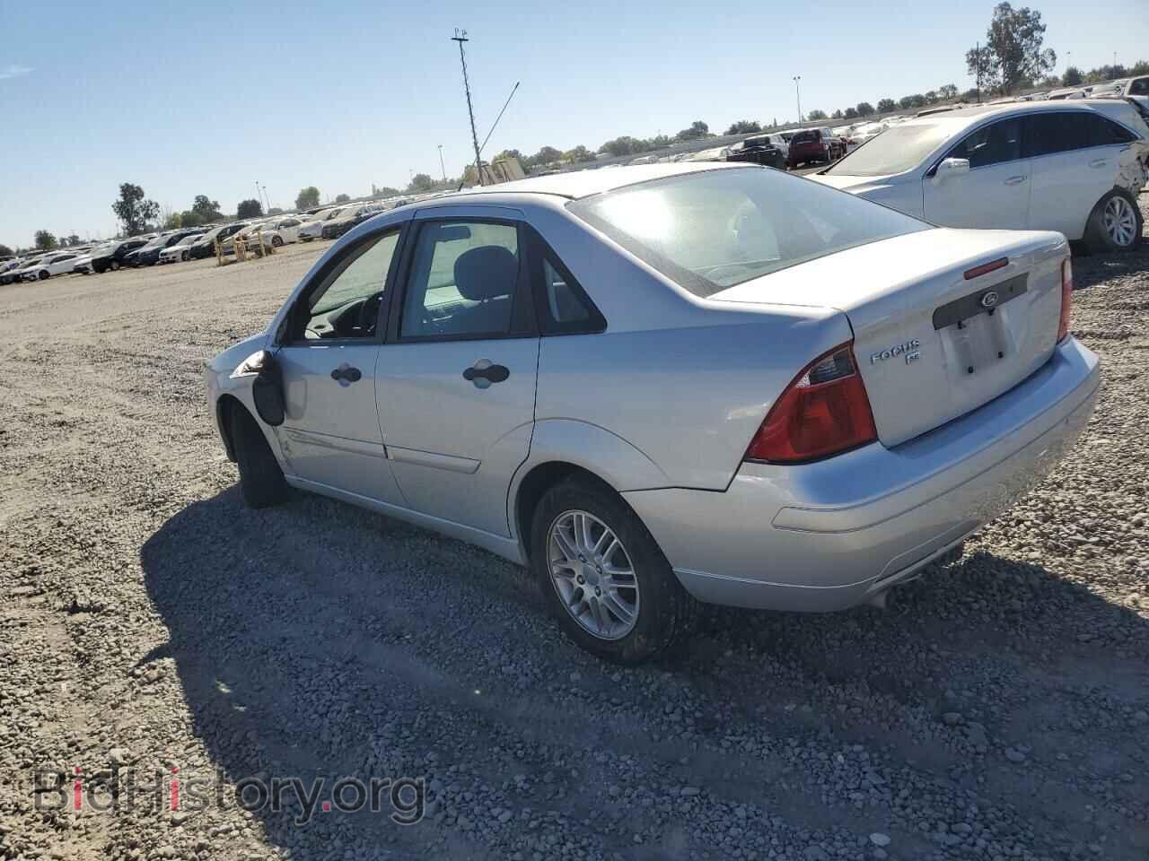 2007 FORD FOCUS - VIN: 1FAFP34N37W251573 - Фото 2