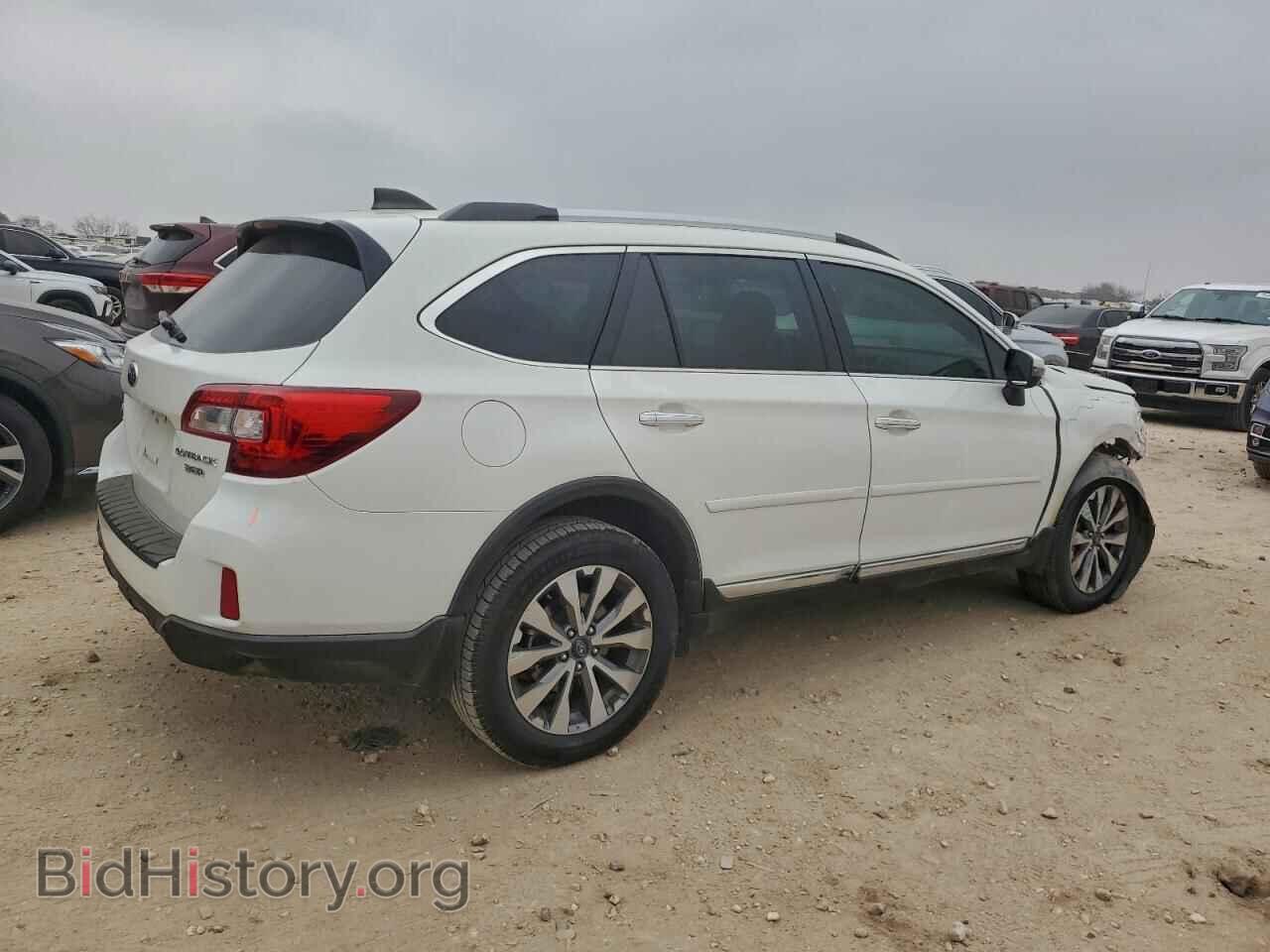 2017 SUBARU OUTBACK - VIN: 4S4BSETC4H3268867 - Фото 3