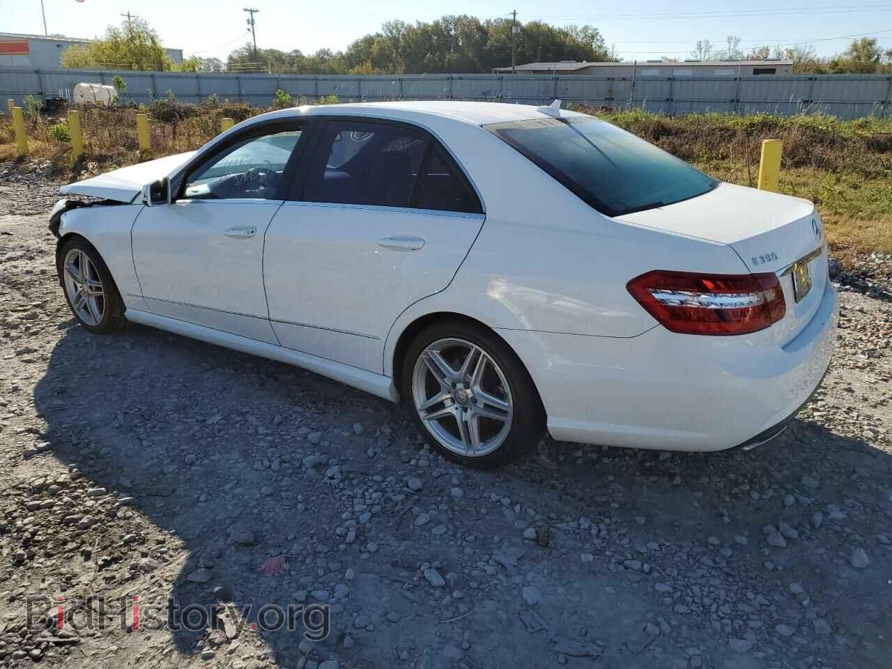 2013 MERCEDES-BENZ E-CLASS - VIN: WDDHF8JB9DA741057 - Фото 2