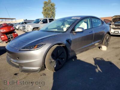 2024 Tesla MODEL 3, silver — VIN 5YJ3E1EA3RF856672, Copart