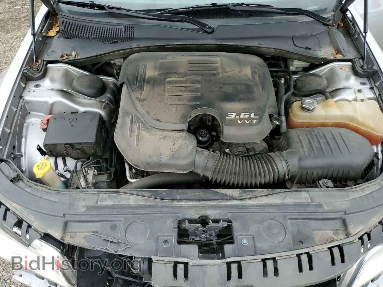 2014 CHRYSLER 300 - VIN: 2C3CCAAG9EH375947 - Фото 11