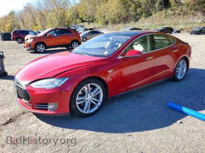 2013 Tesla MODEL S, red — VIN 5YJSA1CN5DFP15673, Copart