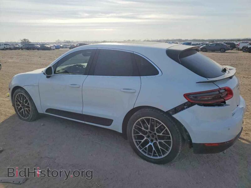 2016 Porsche MACAN (VIN WP1AB2A57GLB46097) — photo 2 of 12