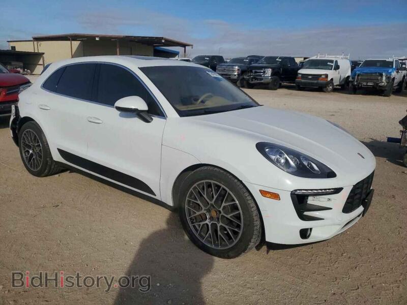 2016 Porsche MACAN (VIN WP1AB2A57GLB46097) — photo 4 of 12