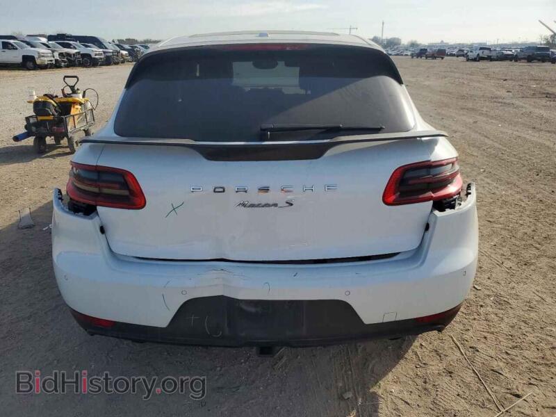 2016 Porsche MACAN (VIN WP1AB2A57GLB46097) — photo 6 of 12