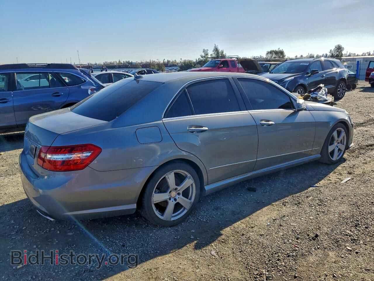 2011 MERCEDES-BENZ E-CLASS - VIN: WDDHF5GB2BA450743 - Фото 3