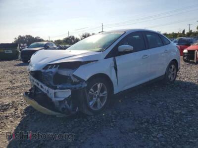 2013 Ford FOCUS SE, белый — VIN 1FADP3F24DL271872, Copart